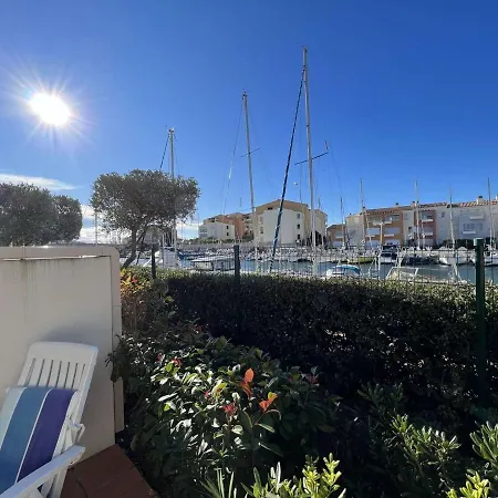 Apartment Au Cap D'agde Avec Parking, Piscine Et Terrasse - Fr-1-702-2