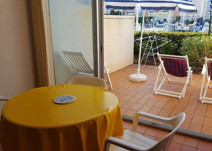 Appartamento Au Cap D'agde Avec Parking, Piscine Et Terrasse - Fr-1-702-2 Agde