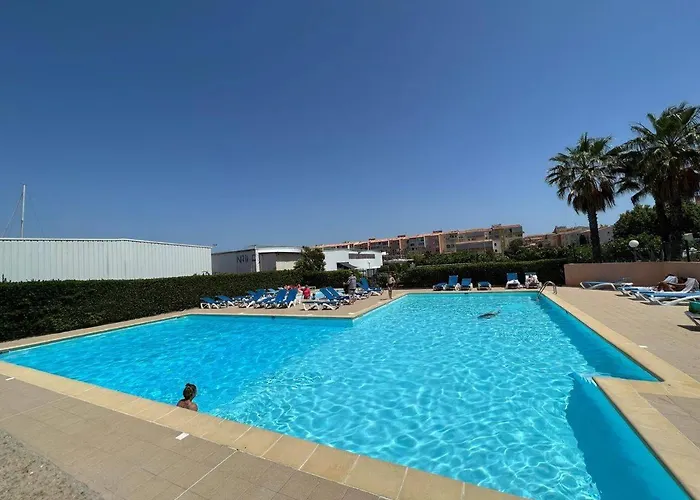 Appartamento Au Cap D'agde Avec Parking, Piscine Et Terrasse - Fr-1-702-2 *